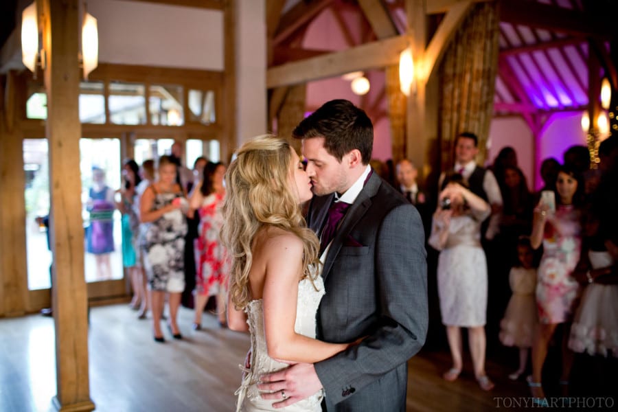 rivervale_barn_wedding_ks-068