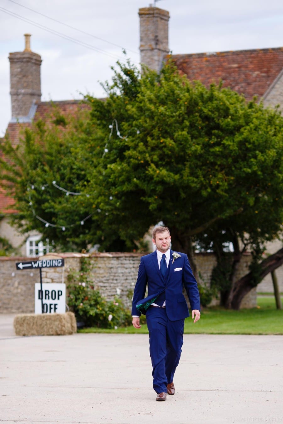 stratton_court_barn_wedding-vc-026