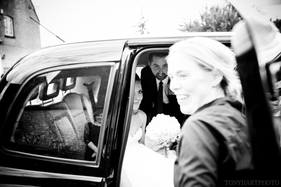 stratton_court_barn_wedding-vc-028