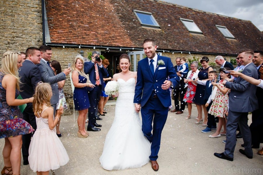 stratton_court_barn_wedding-vc-042