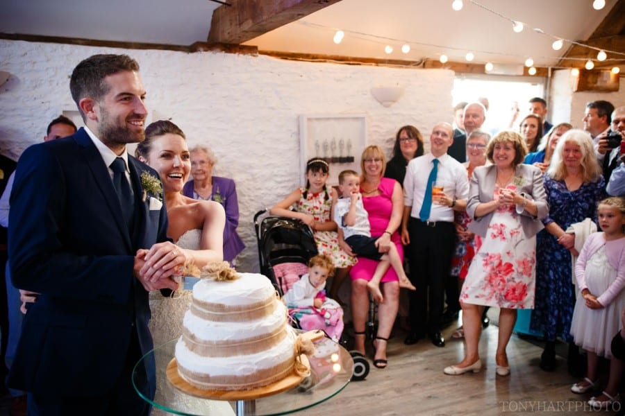 stratton_court_barn_wedding-vc-070