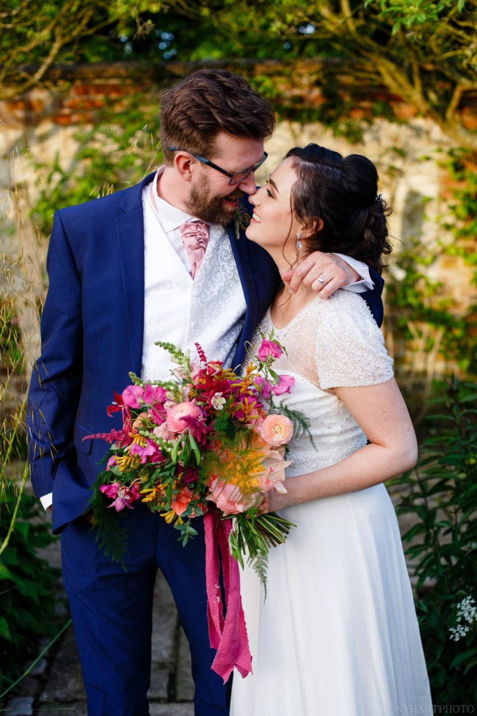 Bury Court Barn wedding photography with Andy & Laura